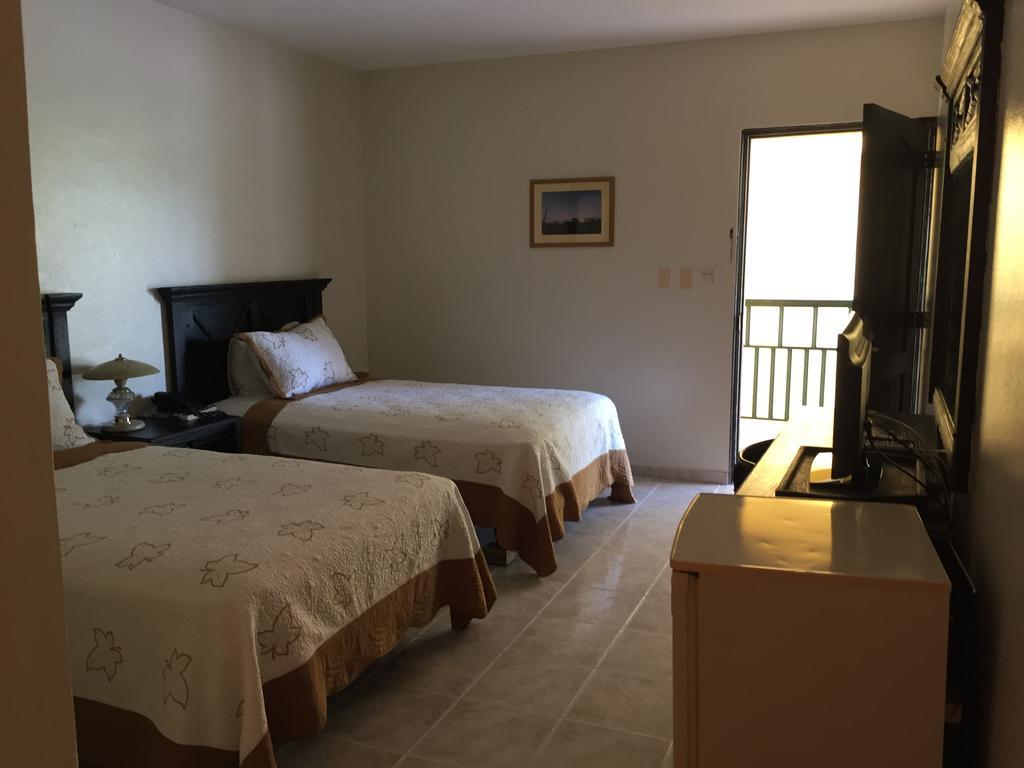 Hotel Las Caobas 산프란시스코데마코리스 외부 사진